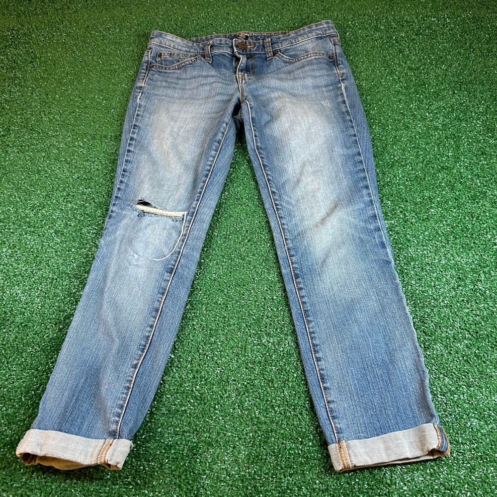 Gap Denim Jeans Distressed Cuffed Ankle‎ Medium Wash Blue Womens 4 31x26.5"
